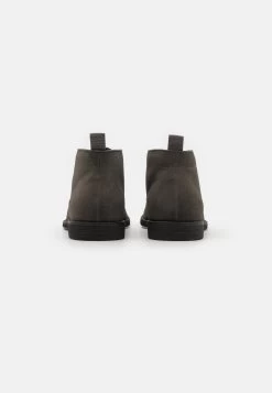 Pier One Unisex - Chaussures À Lacets - Grey 10 Pier One Unisex - Chaussures À Lacets - Grey -Pier One 1a69c3b5a7ed49d2869b1ff1aeeb8355