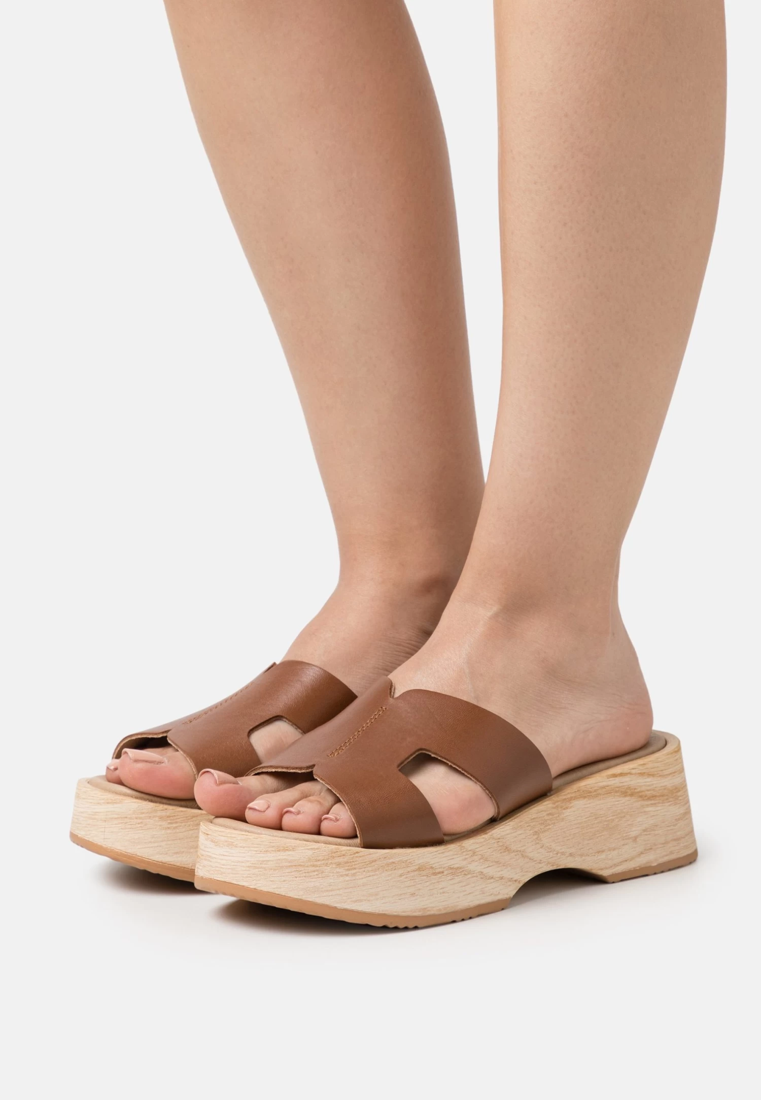 Pier One Leather - Sabots - Cognac 3 Pier One Leather - Sabots - Cognac