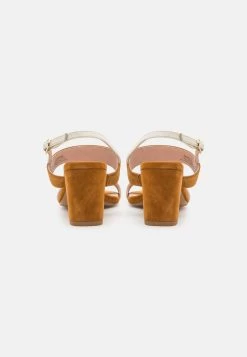 Pier One Leather - Sandales - White/Cognac 11 Pier One Leather - Sandales - White/Cognac -Pier One 6b4326b012e145768f09017888178cd1