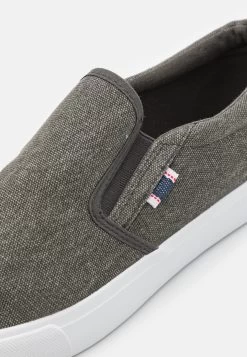 Pier One Unisex - Baskets Basses - Grey 13 Pier One Unisex - Baskets Basses - Grey -Pier One 8a4965b673914b6e847d91199f0f296d