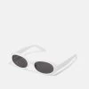 Pier One Unisex - Lunettes De Soleil - White -Pier One cf9f7dd8af1e4aef90e1613cbf15efdf