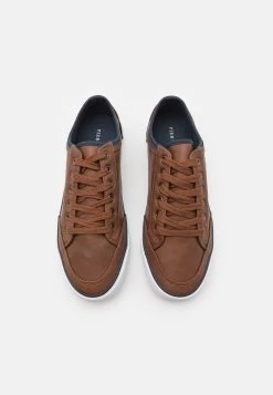 Pier One Unisex - Baskets Basses - 708 11 Pier One Unisex - Baskets Basses - 708 -Pier One df61dc64b24a45e0b6b8277d8c9bf02b