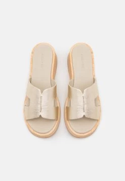 Pier One Leather - Sabots - Gold 13 Pier One Leather - Sabots - Gold -Pier One e006cf8265204564bac3d48b81a35547