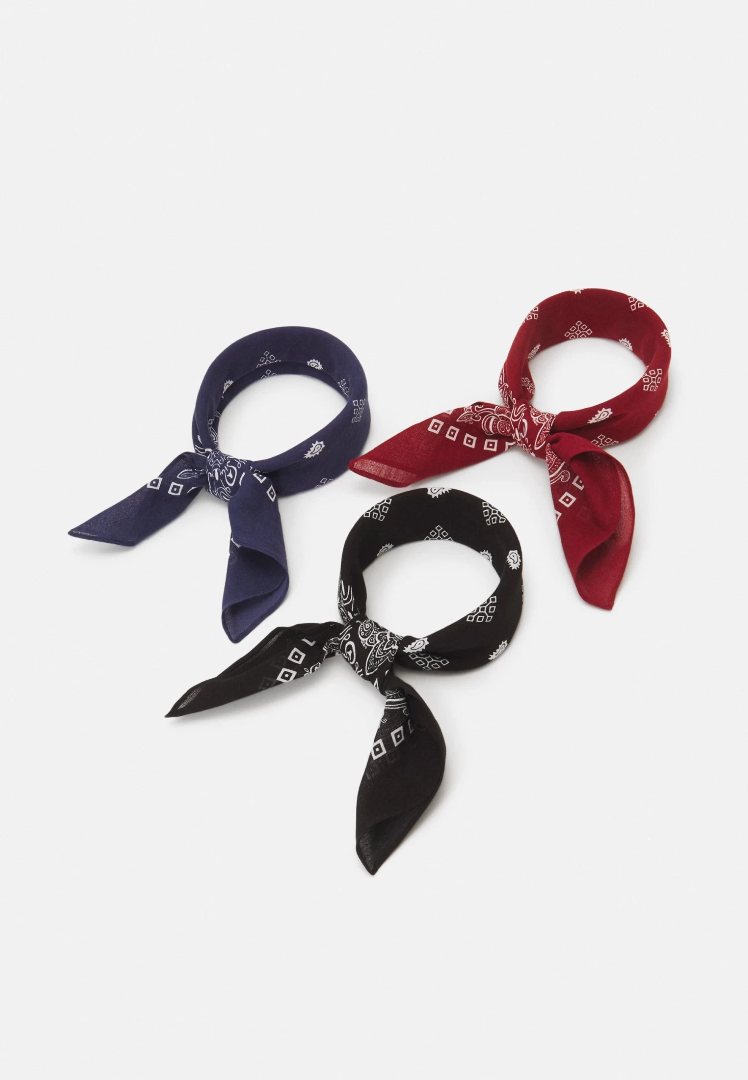 Pier One Unisex - Foulard - Black/Blue/Red 3 Pier One Unisex - Foulard - Black/Blue/Red
