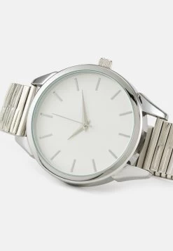 Pier One Montre - Silver-Coloured -Pier One fba4bcb2753546fba9145a36ee368c2e